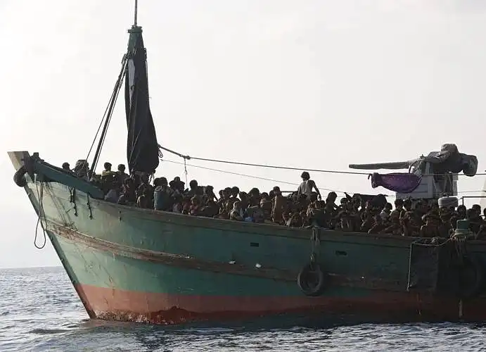Rohingya Muslim Boat People : Who will give shelter  ?