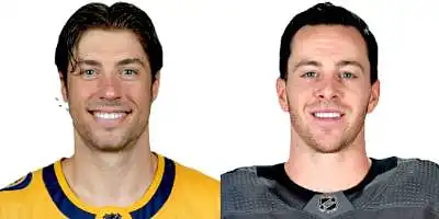 32) Craig Smith nebo Jonathan Marchessault?