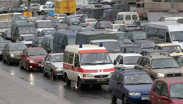 Vai šis attēls sakrīt ar jūsu priekšstatu par Maskavas dienvidiem? (Does this image match your idea (mental representation) of the south of Moscow?)