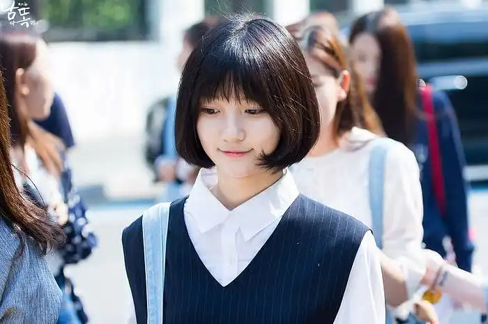 Binnie (Bae Yoo Bin) *Oh My Girl