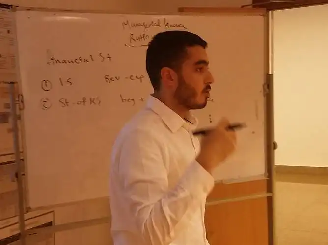 Formular de Revizuire a Facultății - Abdullah Menoufi - Instructor/TA