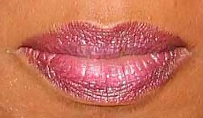 59. En una escala del 1 al 10, ¿qué tan atractivos son estos labios?