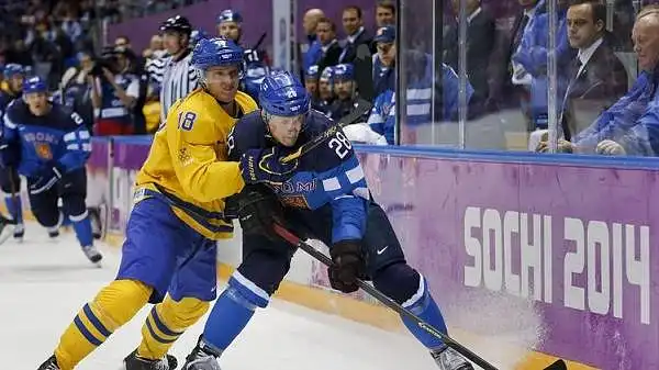 La Finlande remporte l'or aux Jeux Olympiques OU la Suède remporte l'or aux Jeux Olympiques ?