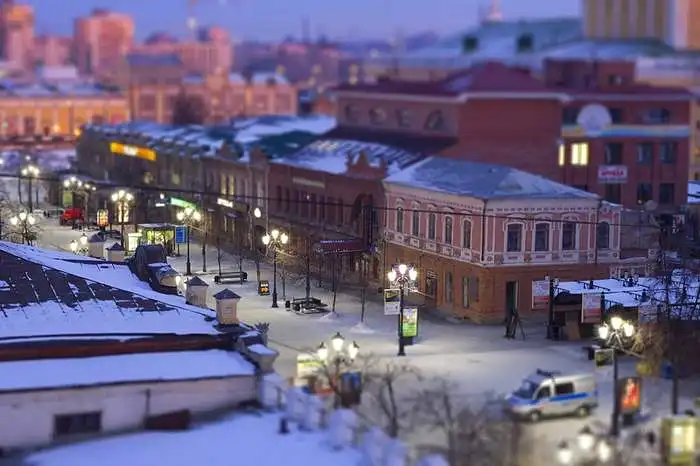 Энэ дүр зураг Челябинск гэдэг үг сонсохдоо таны толгойд буудаг ойлголтуудтай нийцэж байна уу?