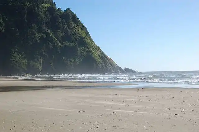 Hobbit Beach (ìṣẹ́jú 25 ni ariwa Florence)