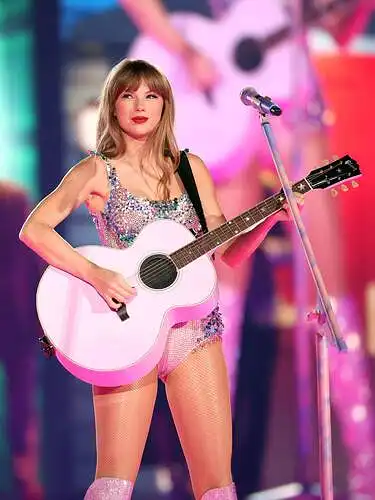 Have you heard of an American singer and songwriter Taylor Swift?